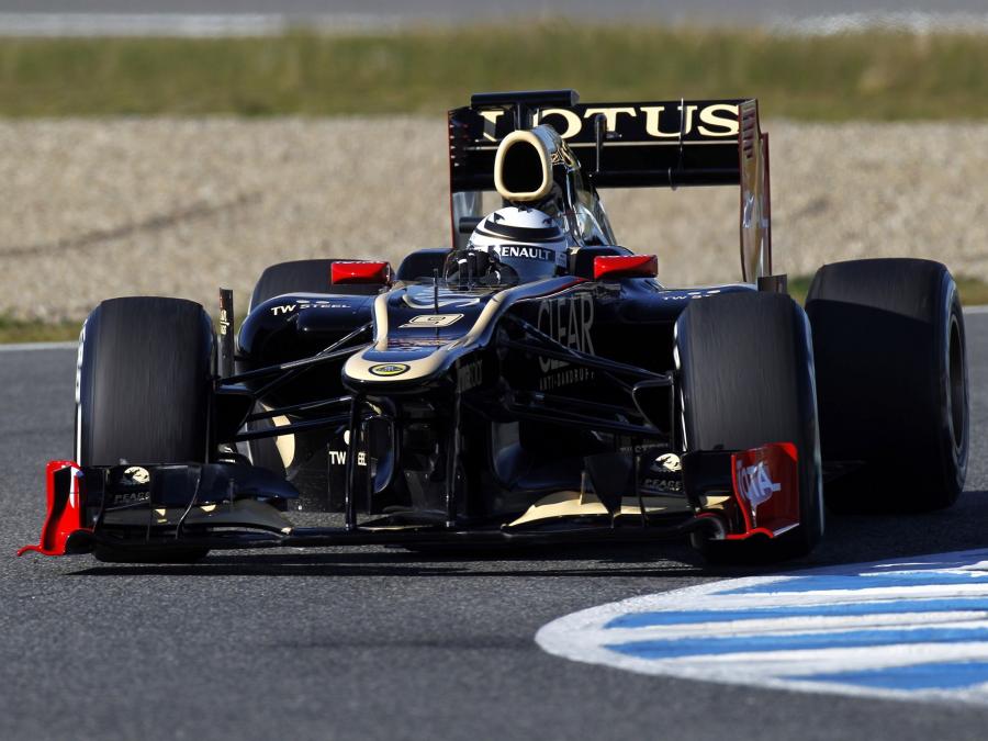  Lotus E20 2012 года  (фото 1 из 12)